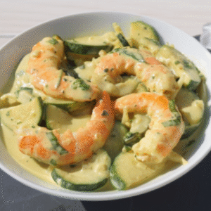 Curry de crevettes au lait de coco, courgettes et riz
