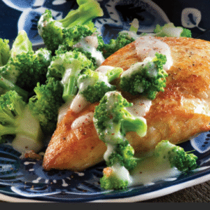 Emincé de poulet au piment d Espelette, riz et brocolis