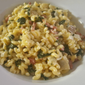 émincé de poulet, chorizo et coquillettes