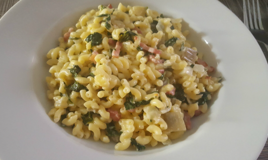 émincé de poulet, chorizo et coquillettes